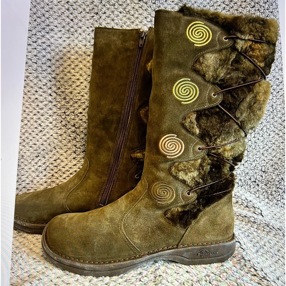 ISO Dromedaris Rihana faux fur mid calf Boot 38 or 39 khaki